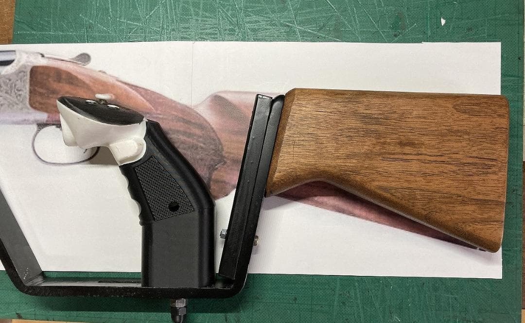 クレー射撃トレーニング銃（銃床クルミ材仕様）先台選べます