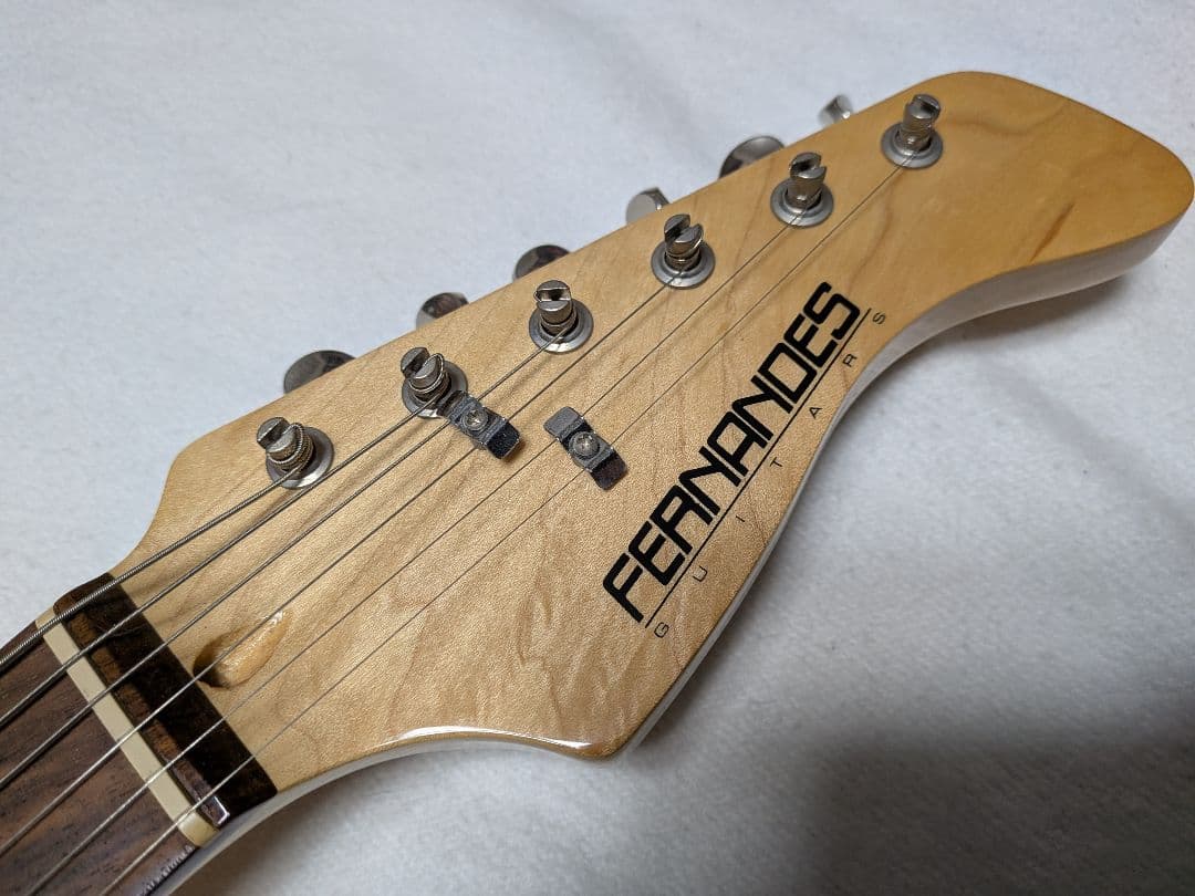 FERNANDES LE-1Z 黒ラメ　美品！