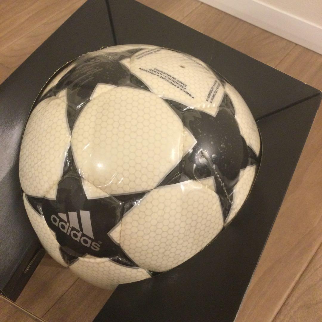 アディダス　チャンピオンズリーグ フィナーレ 2 新品　箱付き　激レア