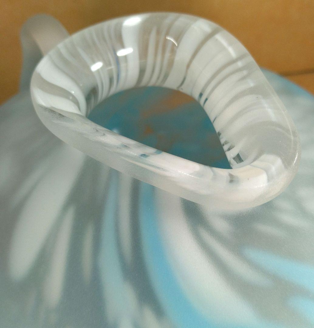 【本物保証】藤田喬平 手吹 花瓶(水色,白系) 共箱 栞 ｗ17㎝ 手吹ガラス