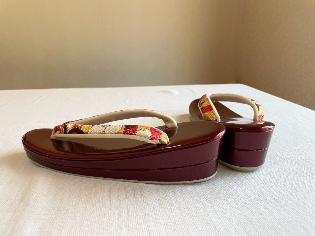 新品未使用品　振袖用　草履.バックセット