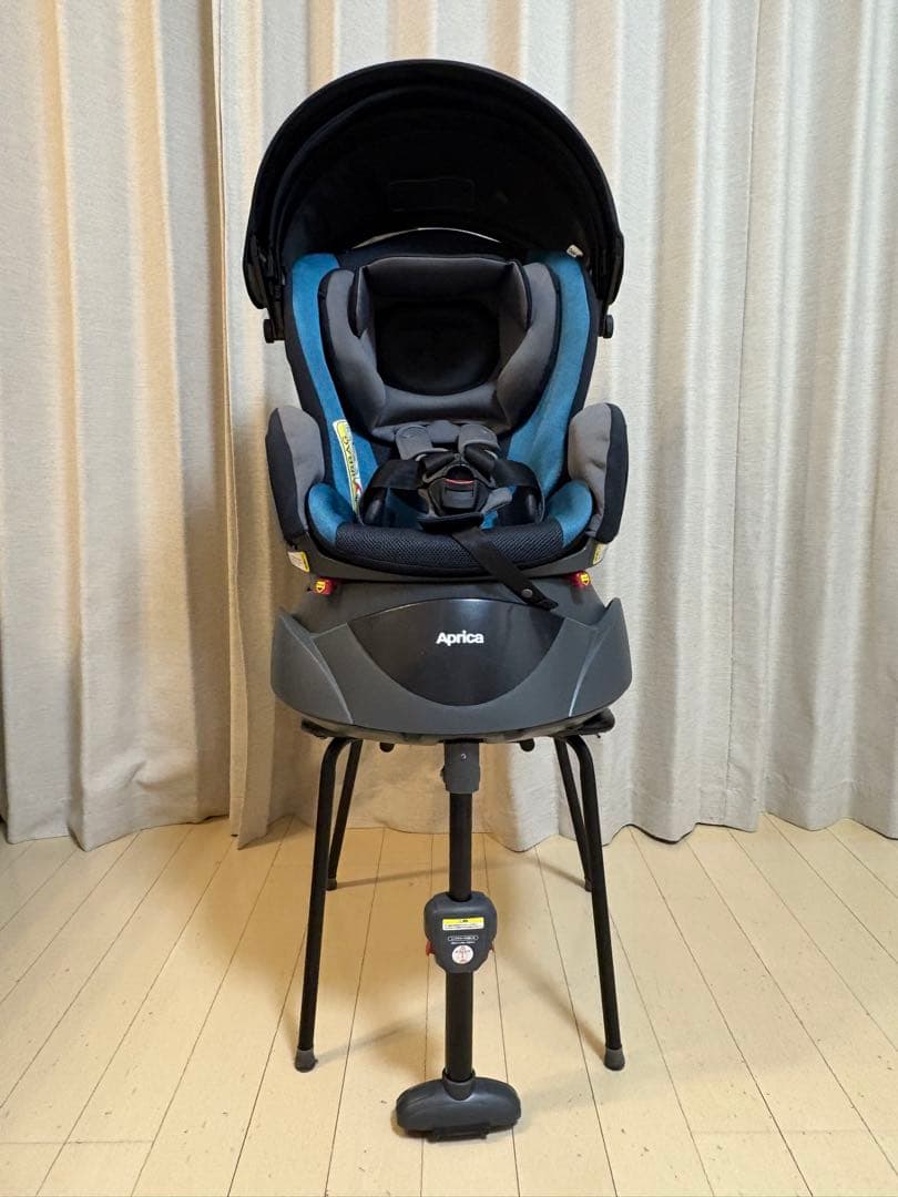 Ryo　Aprica 車用チャイルドシート　ディアターンプラス