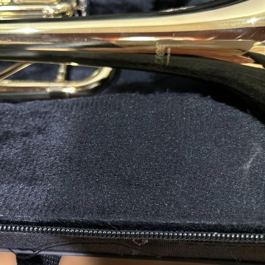 トランペット本体 ゴールド 付属品あり　LADO