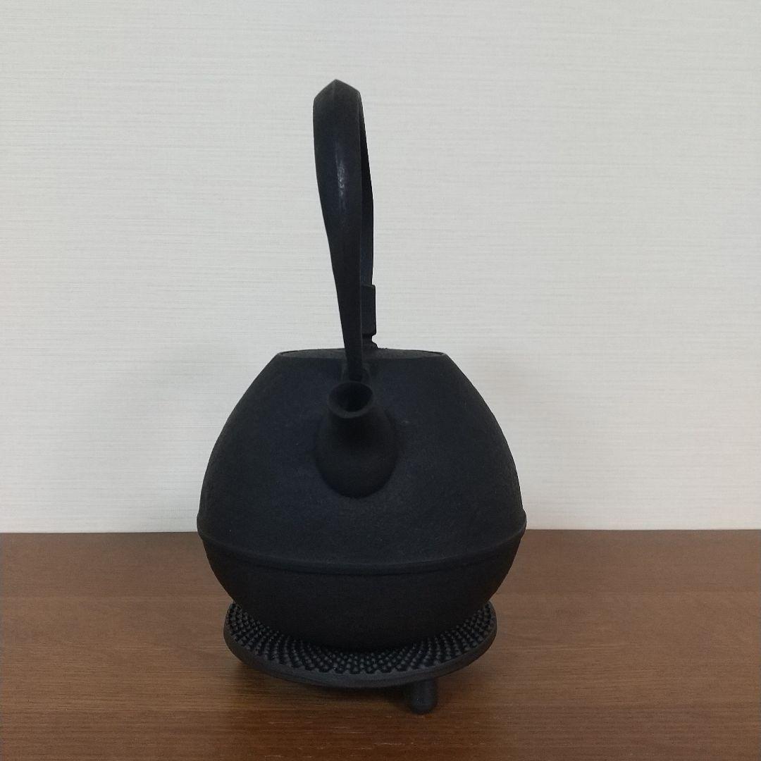 空間鋳造 南部鉄器 egg 鉄瓶 中 500ml