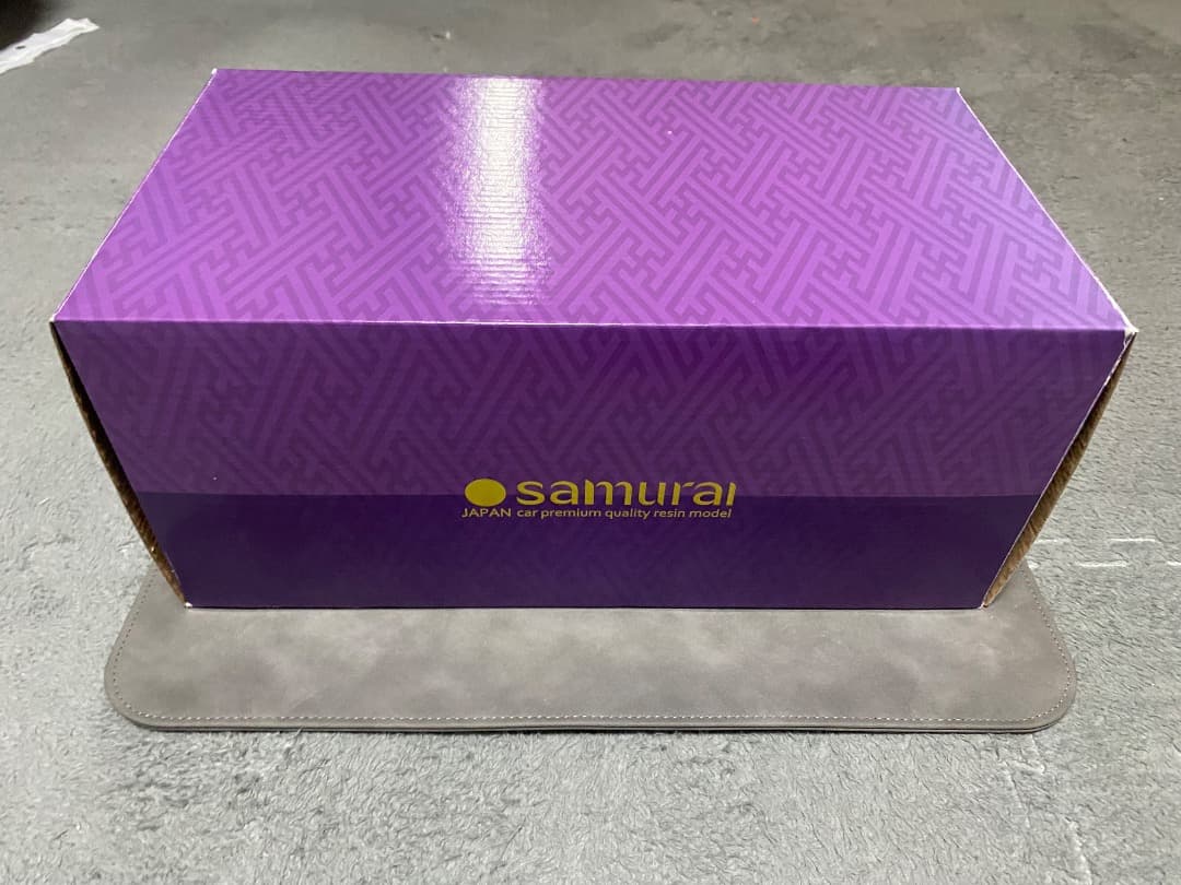 （希少品・限定品）KYOSHO samurai LEXUS LC500 1/18