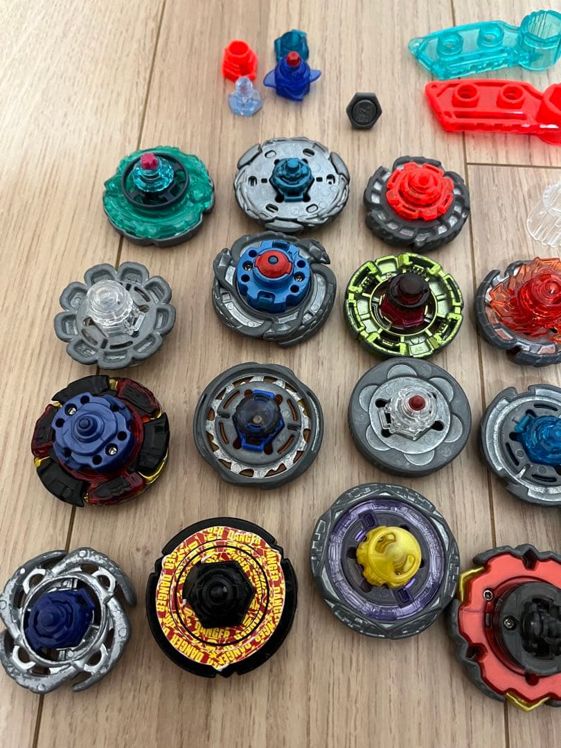 メタルファイトベイブレード 30個まとめ売り