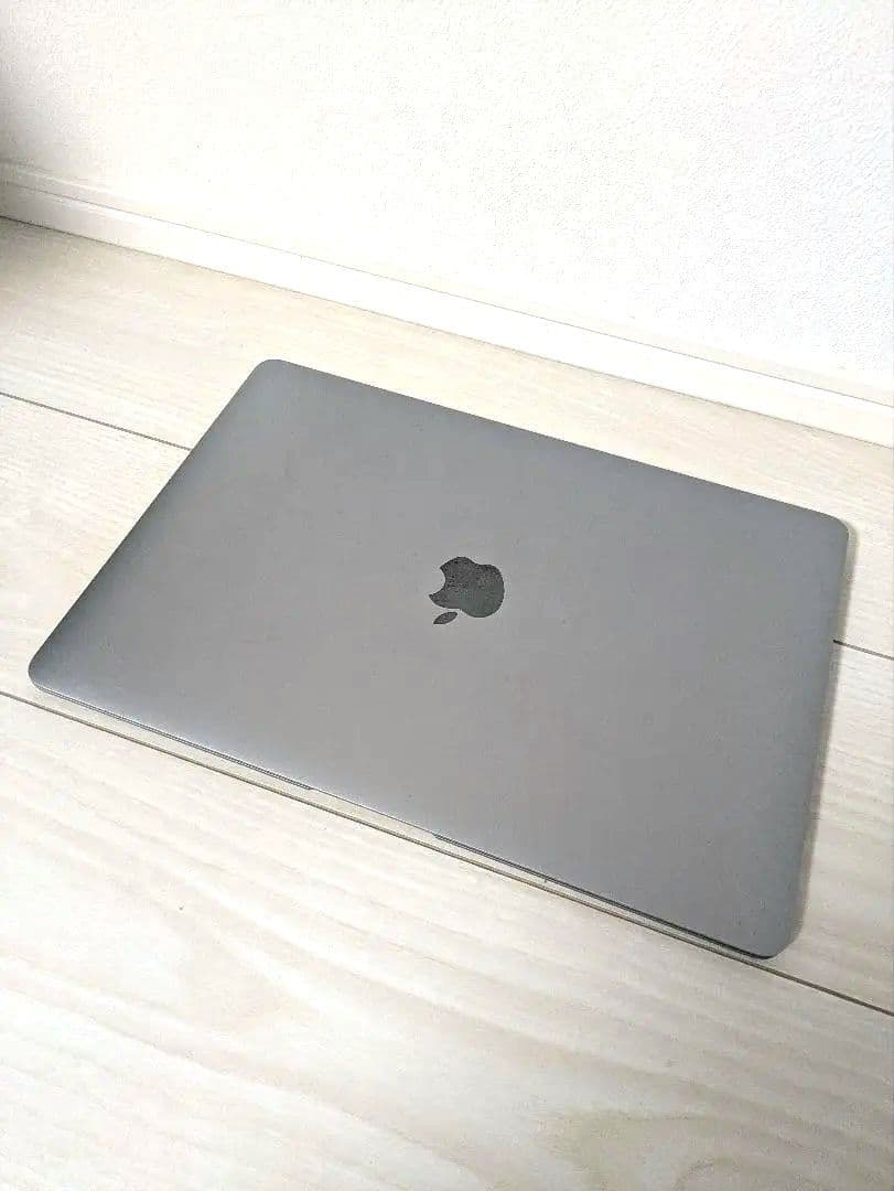 MacBook Air Retina 13-inch 2019 本体