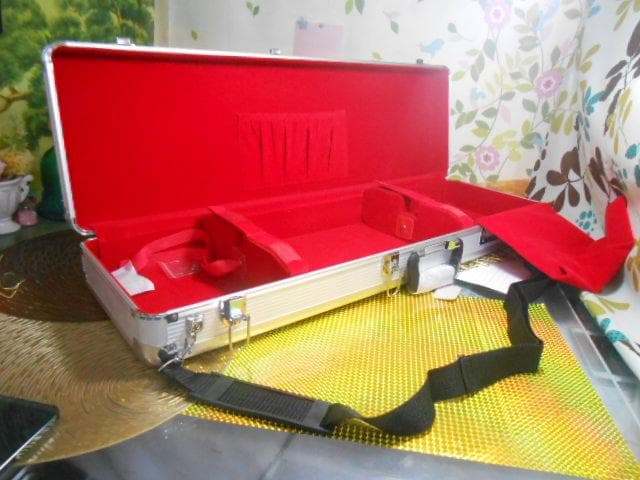 新品未使用(送料無料)11.980円三線専用N肩紐付き一丁入アルミハードケース
