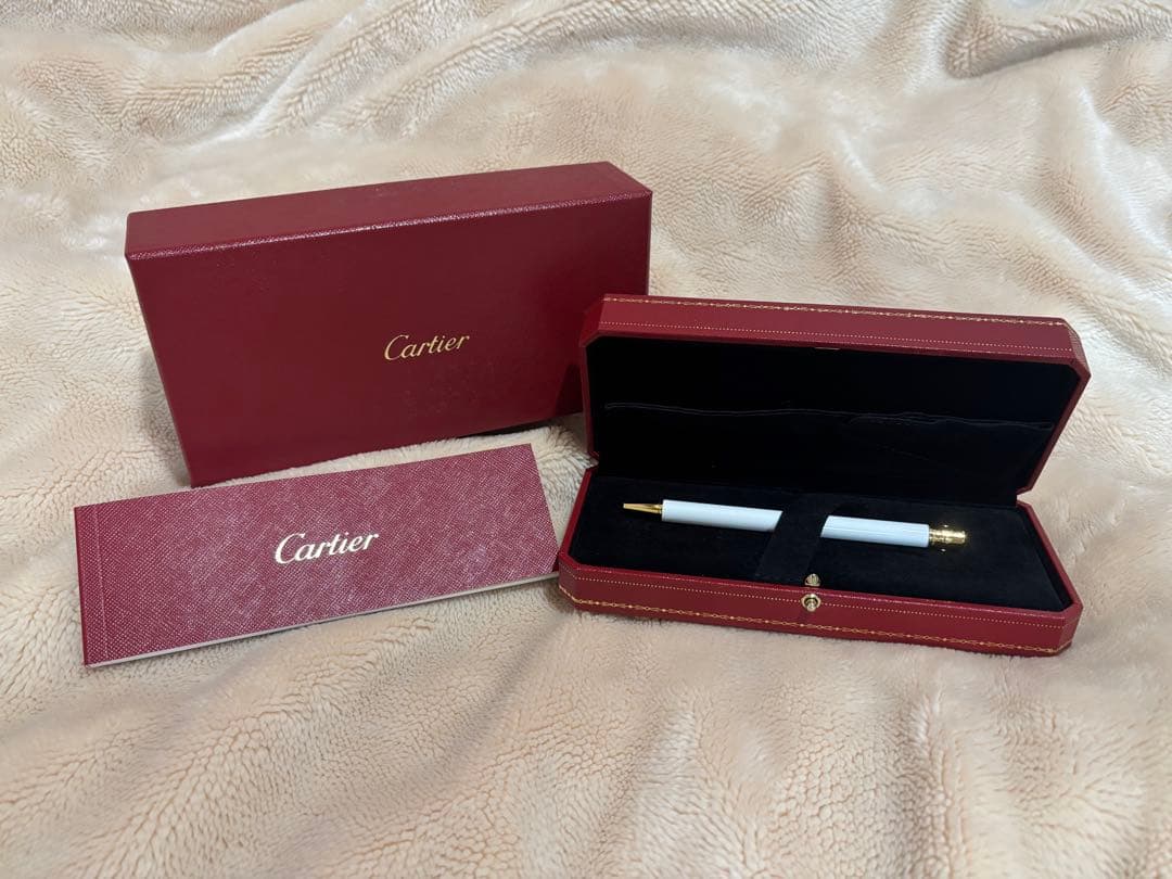 Cartier ホワイトボールペン 専用ケース付き