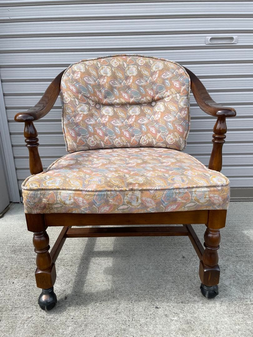 カリモク　ダイニング　アームチェア　キャスターつき　②