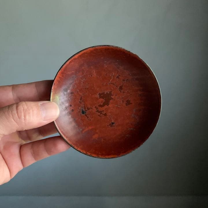 枯れた 朱塗 平盃 酒器 盃 小皿 平杯 古道具 アンティーク 古美術