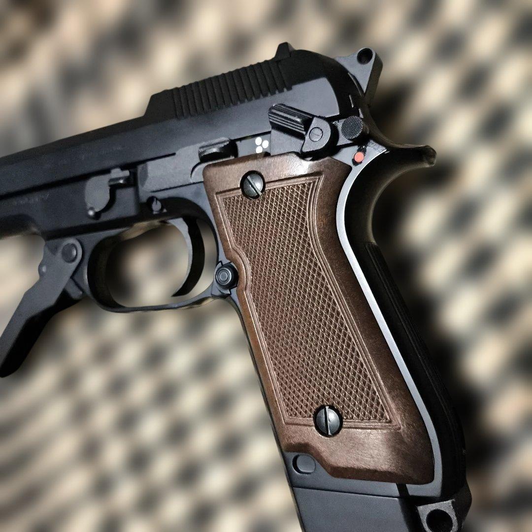 1 東京マルイ製　M93R 電動ハンドガン　ロングマガジンセット