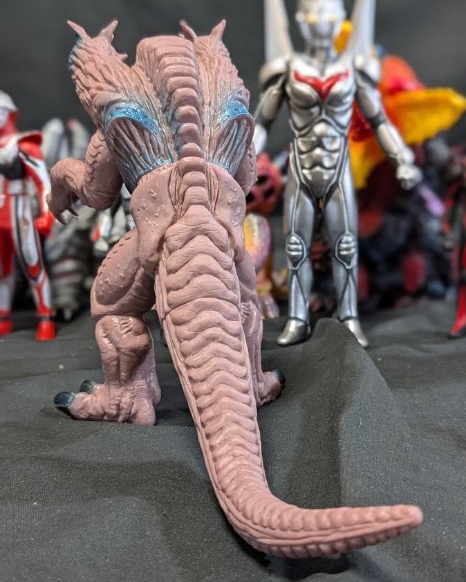 ウルトラマンネクサス＆登場怪獣・宇宙人（バンダイ）ソフビフィギュア７体セット＋２