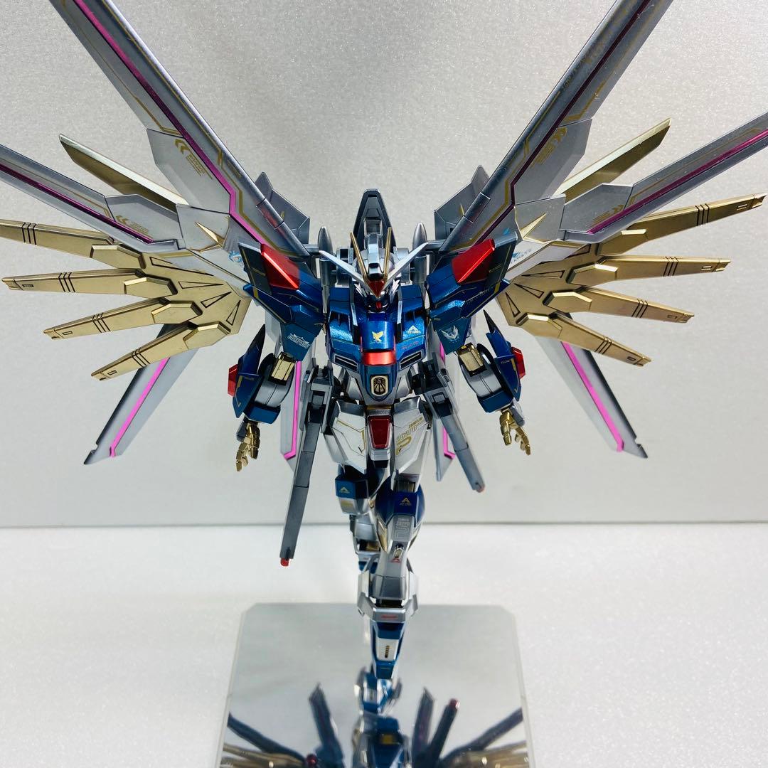 HG マイティーストライクフリーダムガンダム ライフリカラー 全塗装 ガンプラ