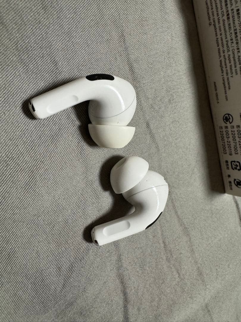 AirPods Pro2 ライトニング 本体 箱・充電ケース付き 付属品完備