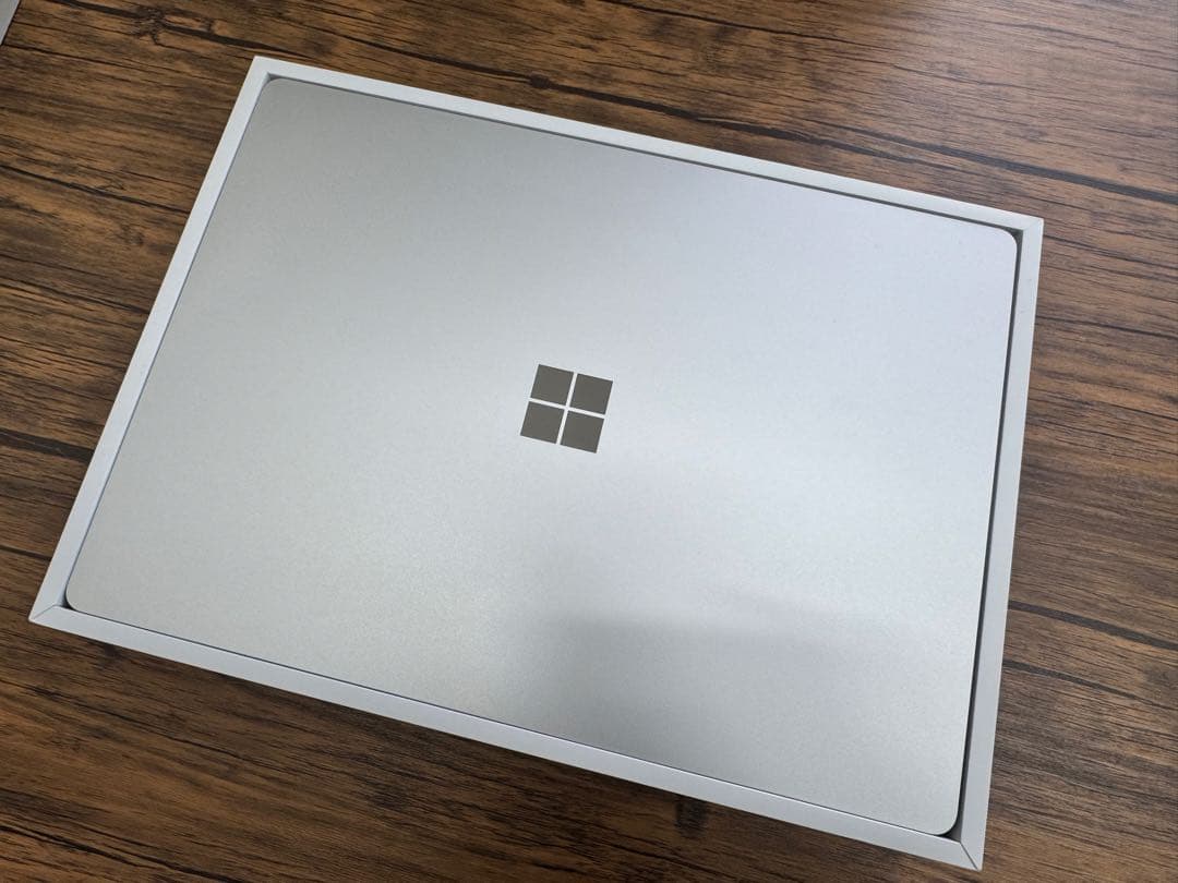 Microsoft Surface Laptop 5 シルバー　13.5インチ
