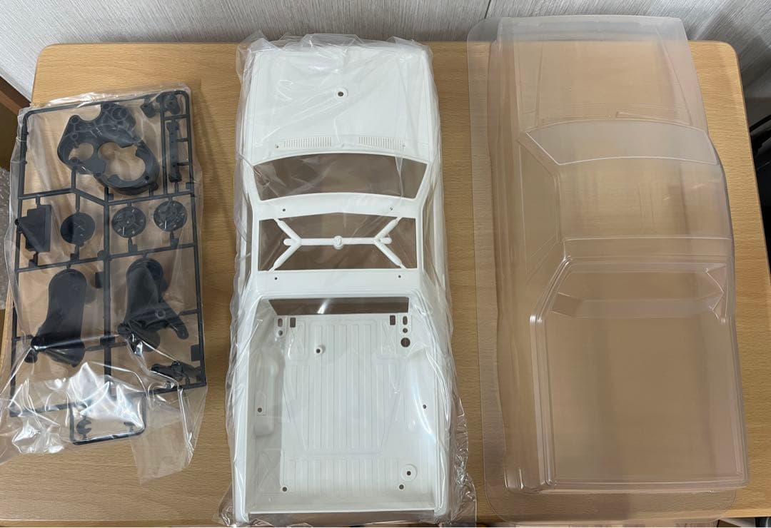 TAMIYA スバル　ブラット　　1/10