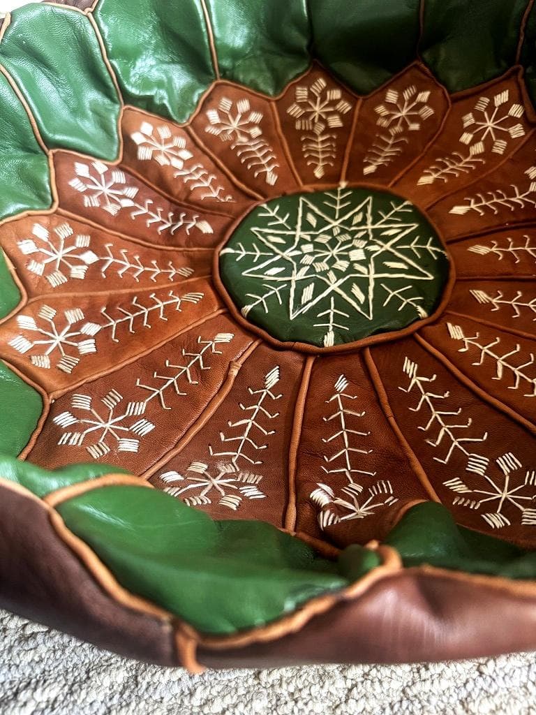 モロッコ　本革　オリジナルデザイン　プフ　オットマン　グリーン