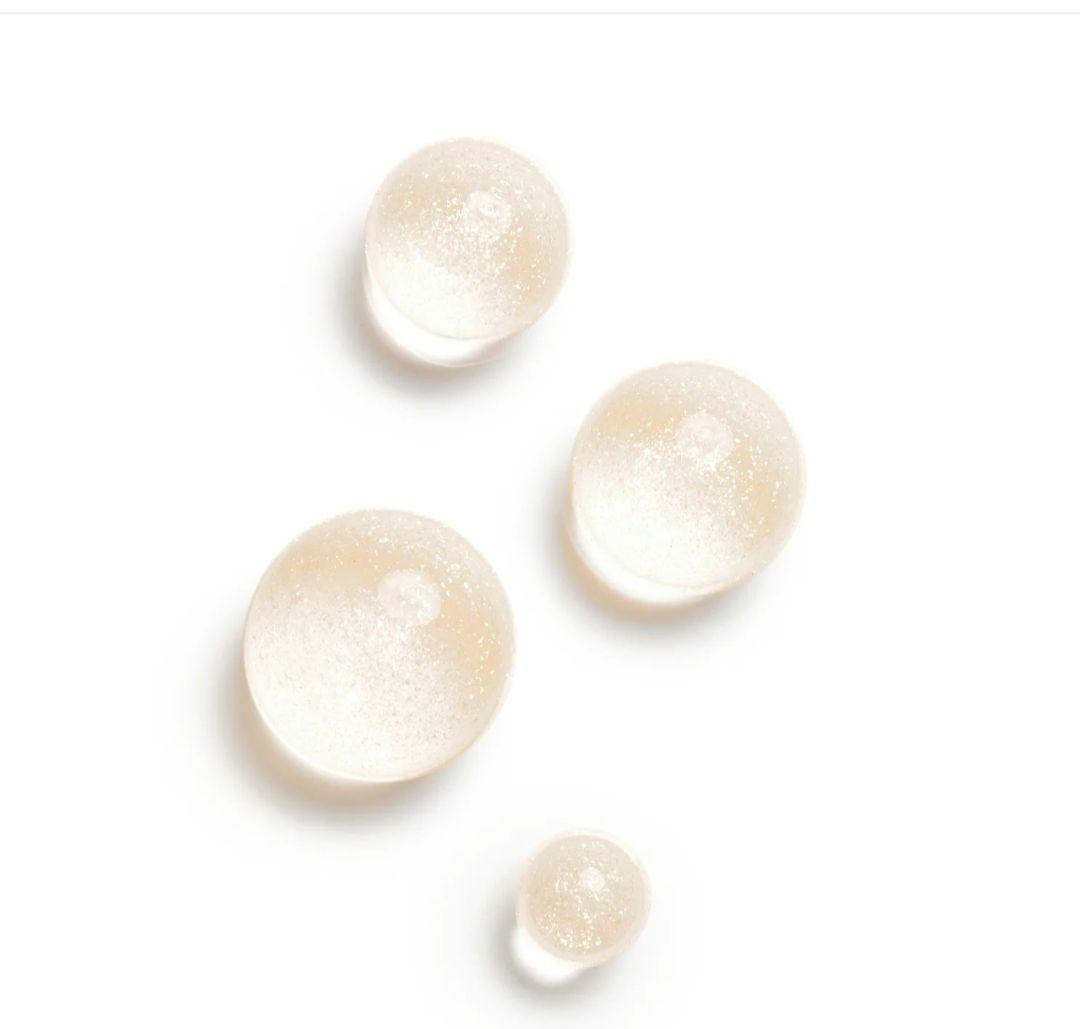 シャネル⭐ホリデー限定ココマドモアゼル パーリーボディジェル(ショッパー付)