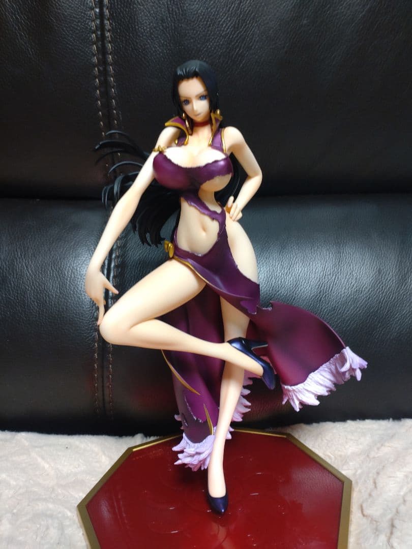 メガハウスワンピースPOP　ボア・ハンコック　カリファ　サディちゃん