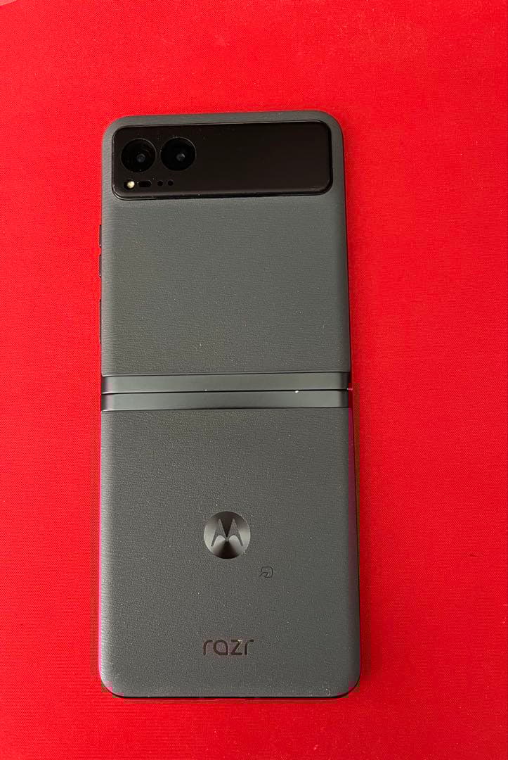 【値下げ】Motorola razr 40 セージグリーン