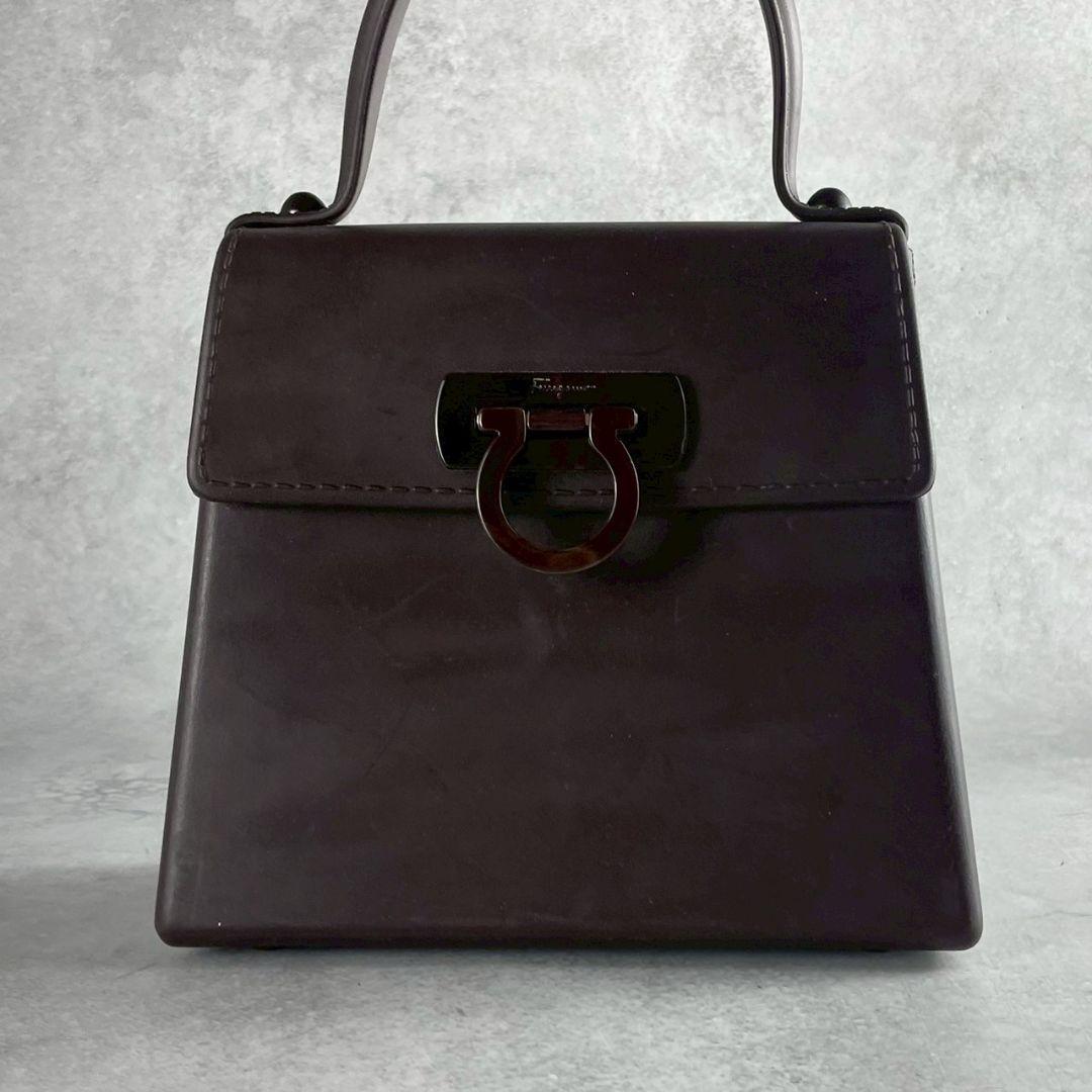 希少ラバー素材【Salvatore Ferragamo】ハンドバッグ　ガンチーニ