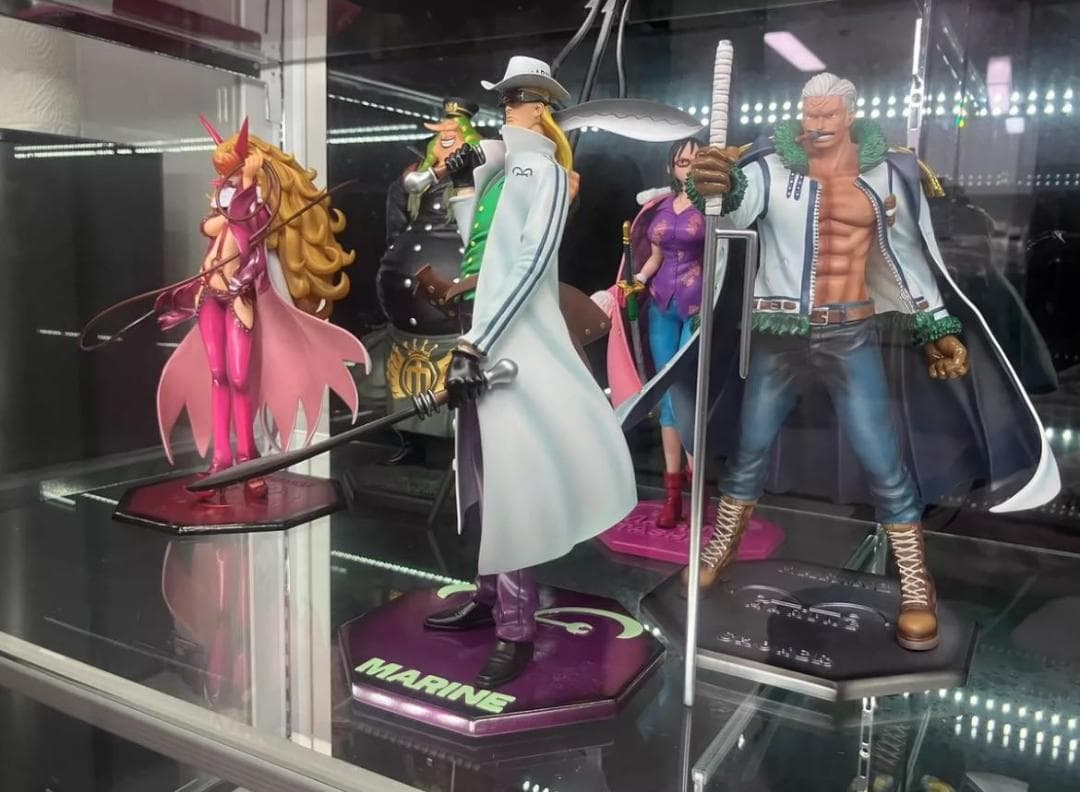 ワンピース Black ヘルメッポ ガレージキット ガレキ スタチューフィギュア