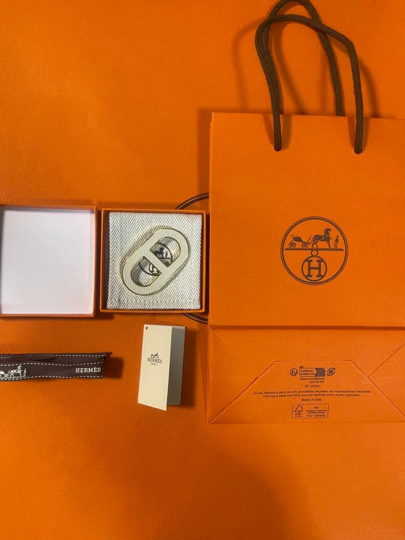 新品未使用　エルメスHERMES ブローチ　シェーヌダンクル　クレ　ゴールド