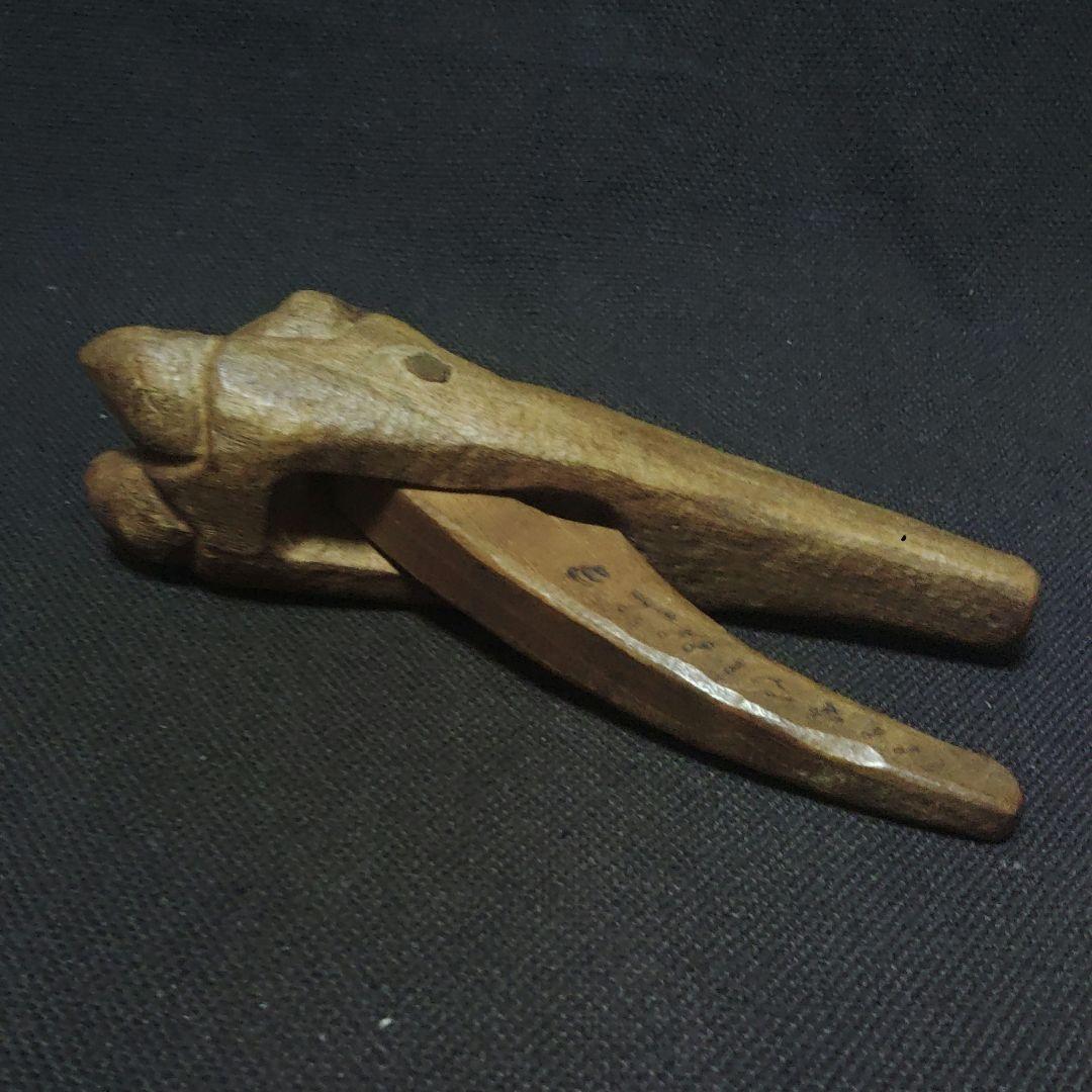 クルミ割り人形　胡桃　狐？　キツネ　犬？　木彫　彫刻　ETHIOPIA ア12