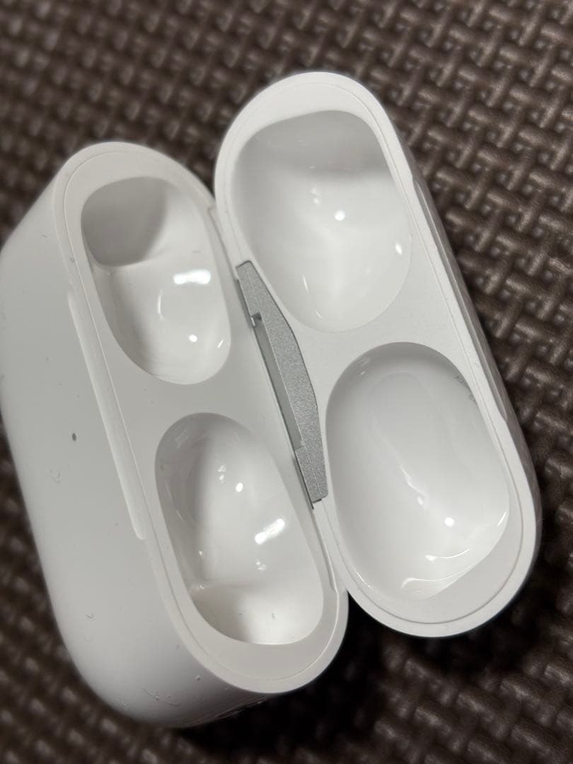 AirPods Pro 2 USB-C iFaceケース付き