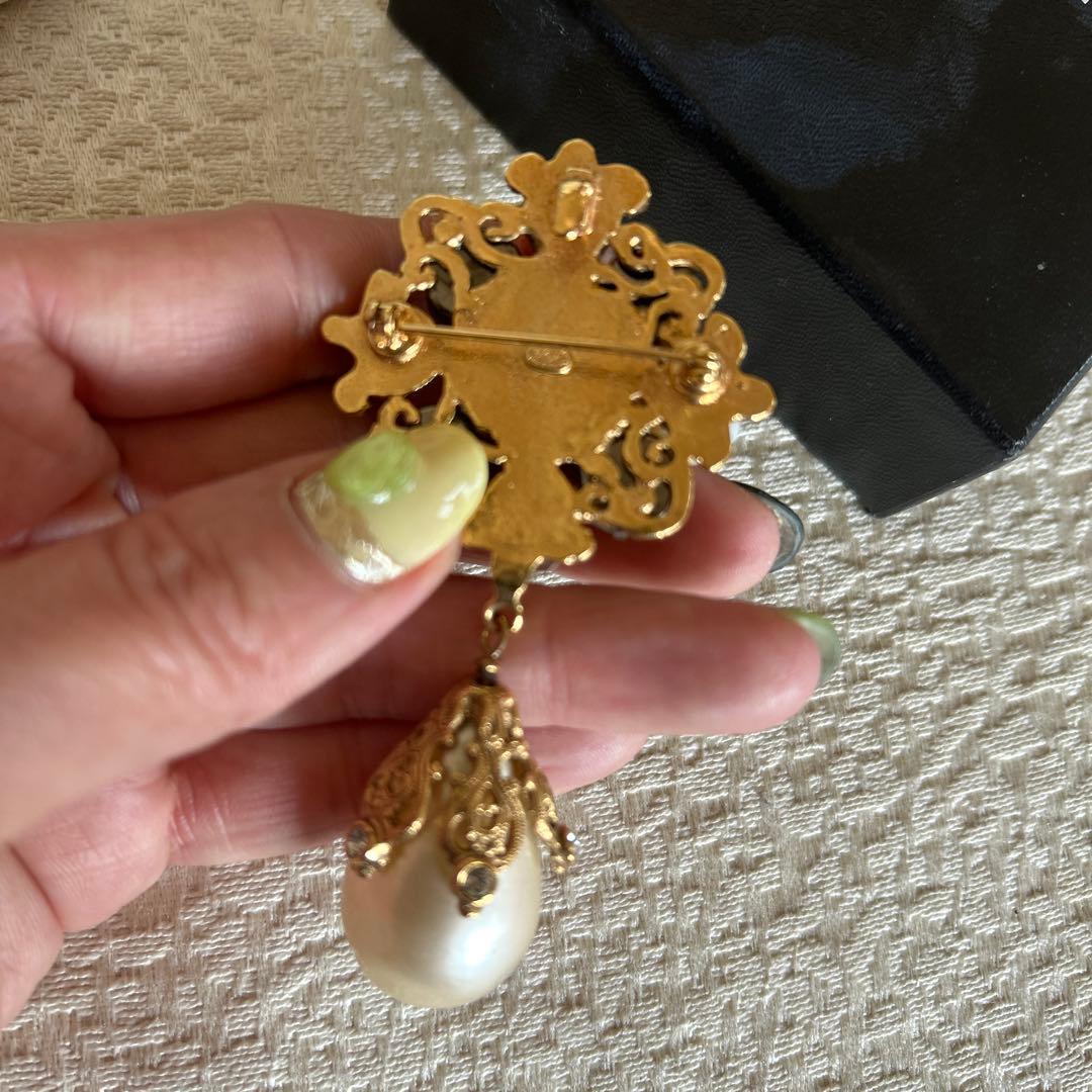 CHANEL フラワーブローチ 多色