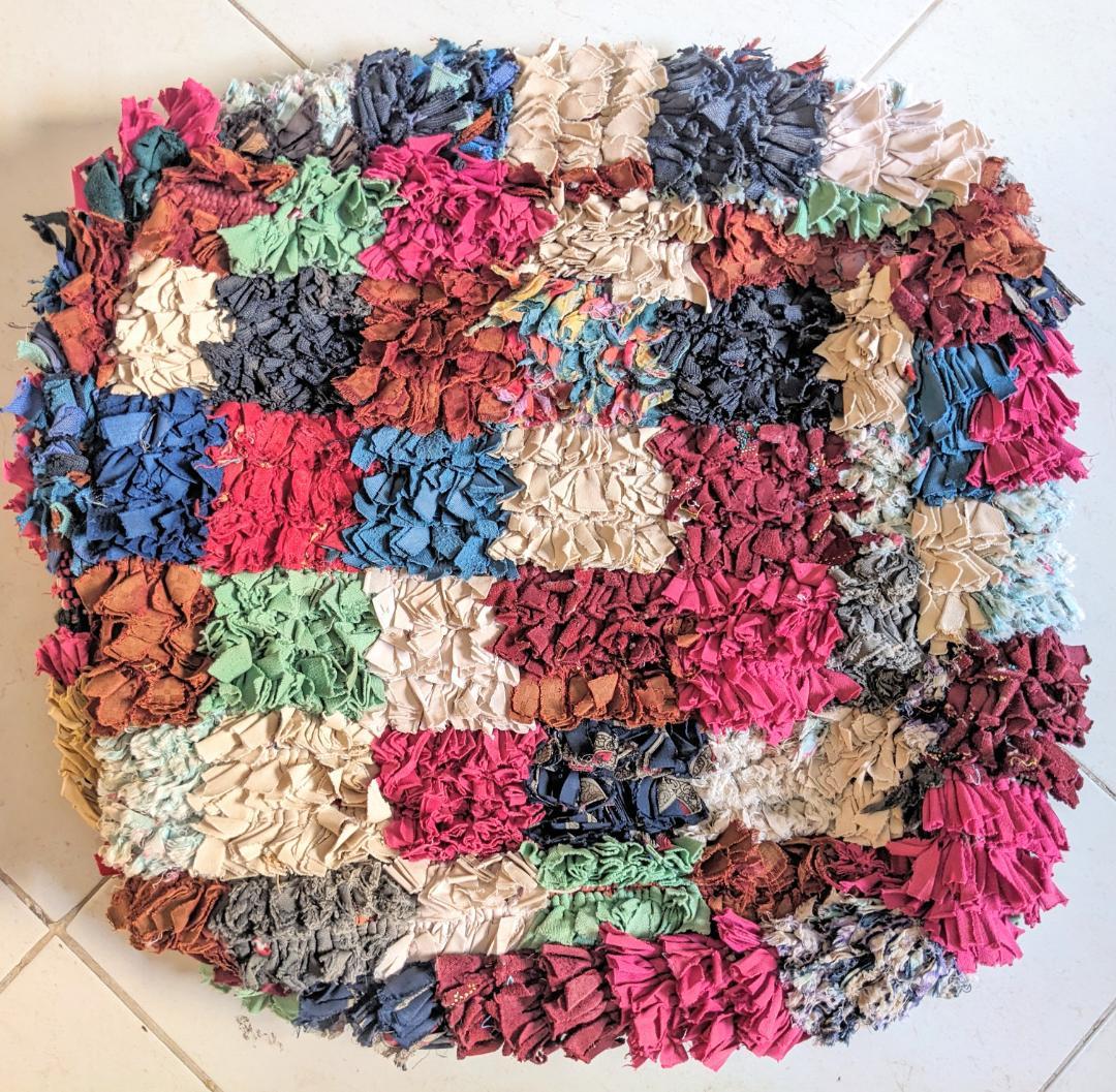 猫のプフ-ボシャルウィットプフ-No.10