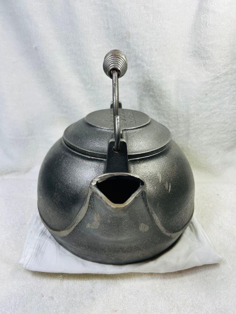 美品未使用　ビンテージ品Lodgeの2.4L 鋳鉄製ケトル