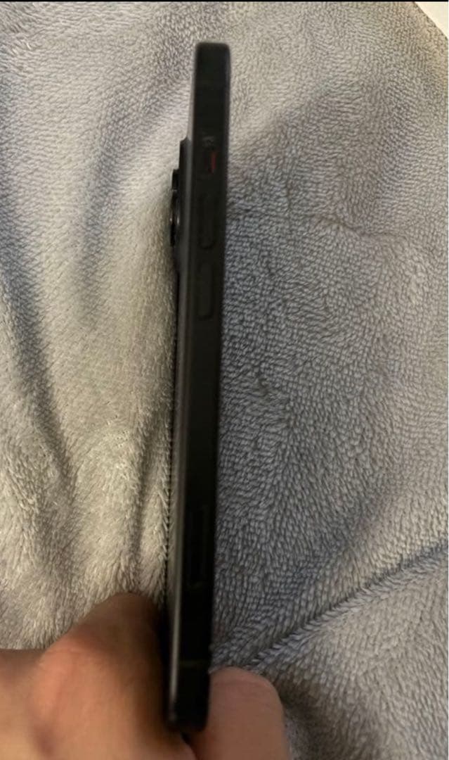 Apple iPhone 15 ミッドナイト 6.1インチ 本体