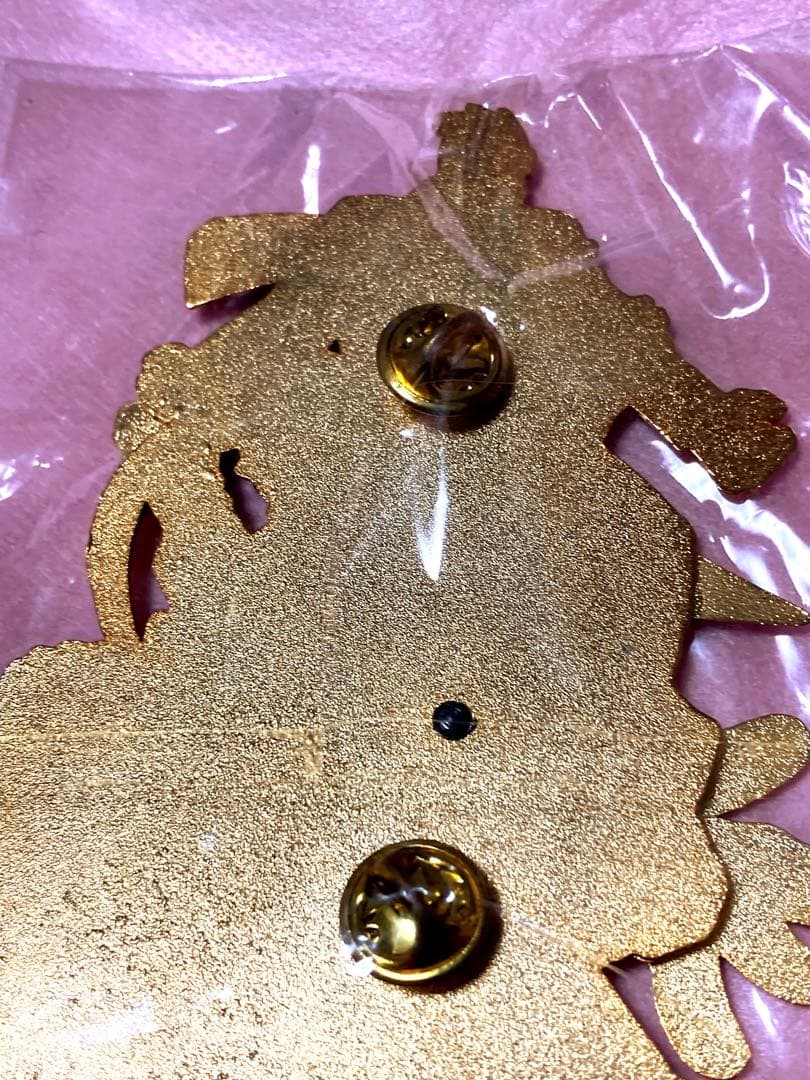 ★新品未使用品★「鋼の錬金術師」特大の立体ピンバッジ★簡易パッケージ★稀希少品★