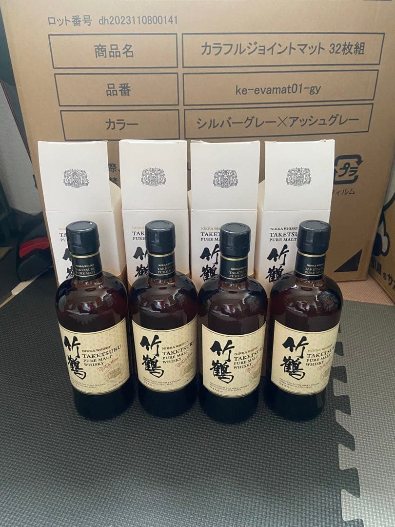 ウイスキー 竹鶴 ピュアモルト 700ml 逆輸入品　箱あり