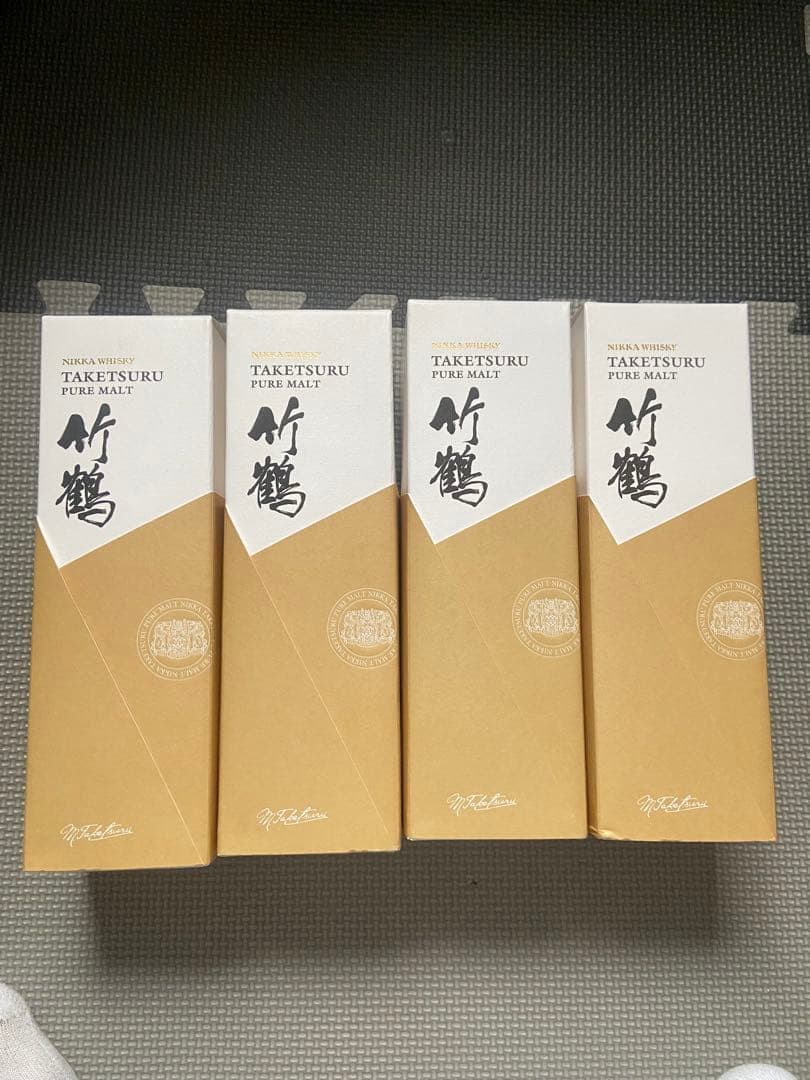 ウイスキー 竹鶴 ピュアモルト 700ml 逆輸入品　箱あり