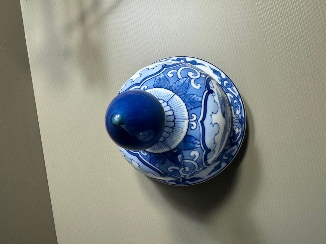 1562 有田焼　色絵花鳥　沈香壺