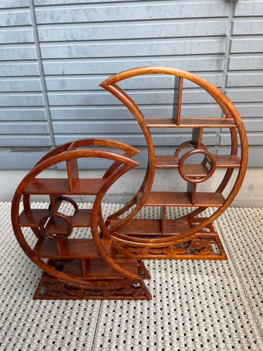 高級　月の形の木の飾り棚　アンティーク　大小２個セット