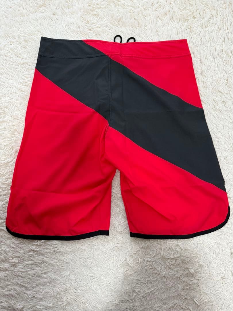 【新品未使用】NARCIZO フィジーク サーフパンツ　Lサイズ