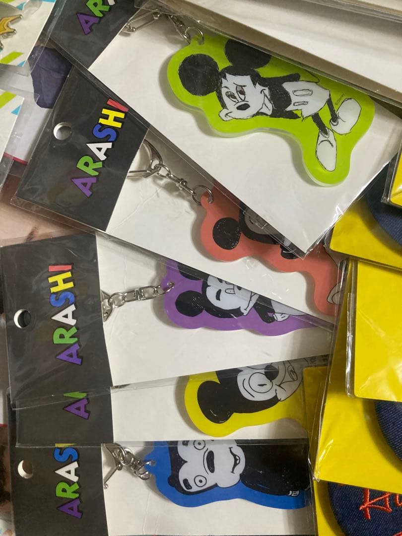 嵐グッズ　ワクワク　ストラップ　ピンバッジ　チャーム　アラフェス　5×20まとめ