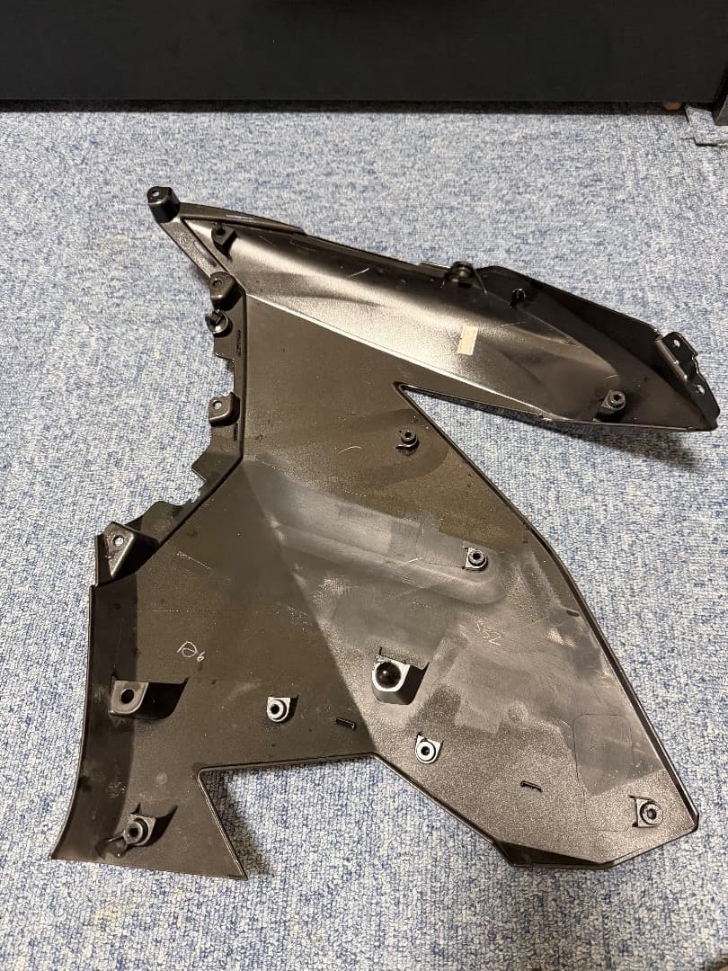 ninja400 純正サイドカウル（左、右）　2024年式