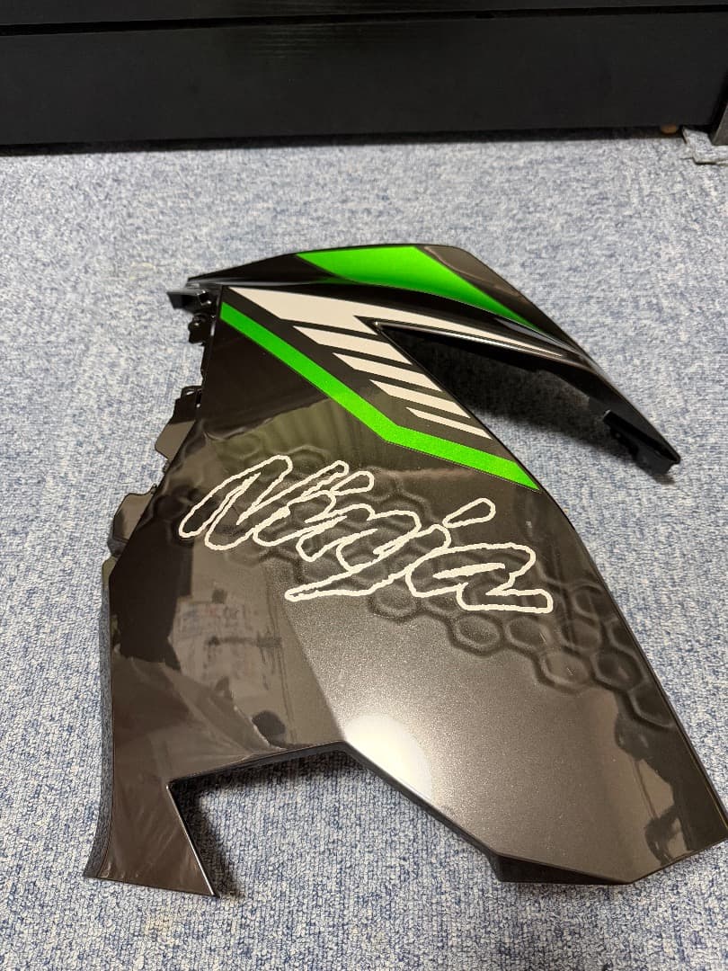 ninja400 純正サイドカウル（左、右）　2024年式