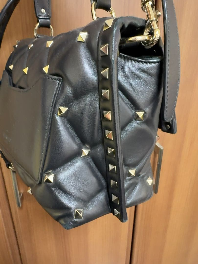 ¥82,000→¥69,500バレンティノ キャンディースタッズレザーバッグ
