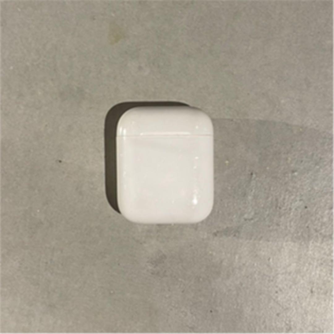 AirPods 第二世代　両耳　充電ケース付き