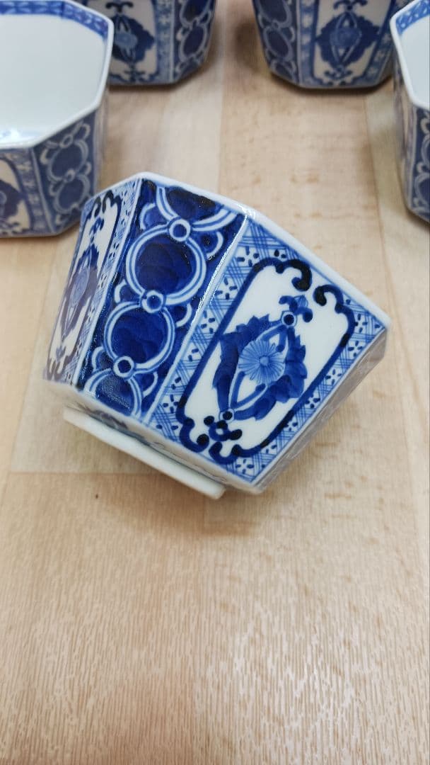 古伊万里　染付　向付　蕎麦猪口　八角窓絵花幾何学文様　6客　共箱　明治14年