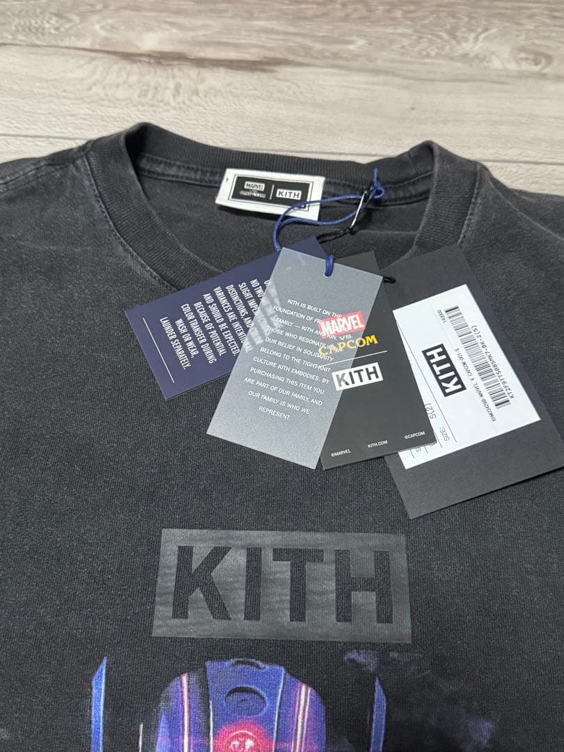 Kith x Marvel vs. Capcom Infinite Tシャツ