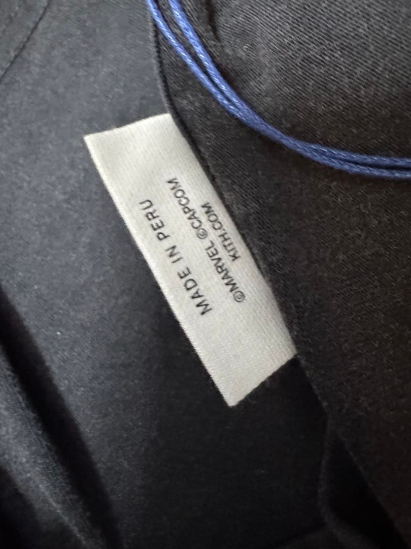 Kith x Marvel vs. Capcom Infinite Tシャツ