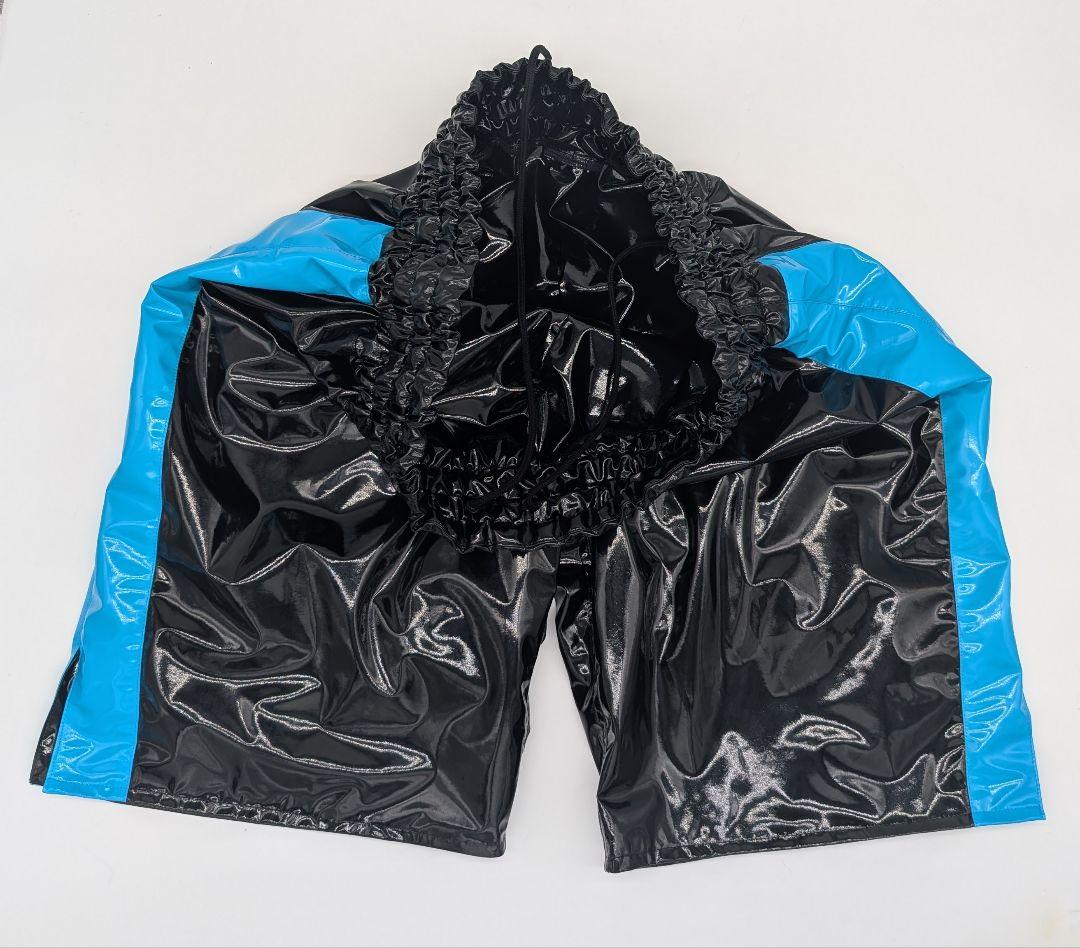 【エナメル生地のボクシングトランクス】黒×青１枚、黒×水色 １枚