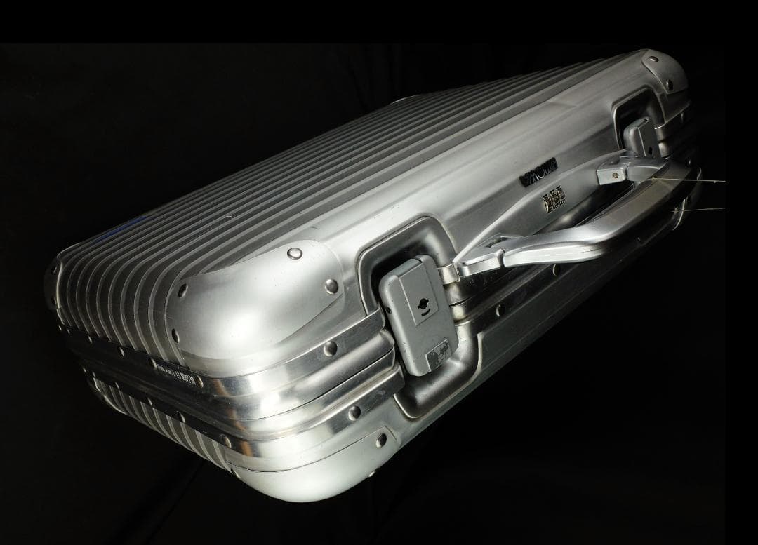 リモワ 旧盤『トパーズ』ボーディングケース （23L）青ロゴ